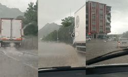 Sivrihisar'da sağanak: Sürücüler zor anlar yaşadı