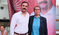 Zeliha Şahbaz Eskişehir il binası önünden seslendi: “Onlar adına utanıyorum”