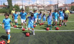 7 Kardeşler Futbol Kulübü'nde taban oluştu