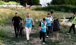 AK Parti Odunpazarı İlçe Gençlik Kolları'ndan Eskişehir'de örnek davranış
