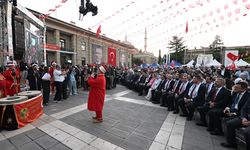 Anadolu Üniversitesi Rektörü Adıgüzel, 15 Temmuz Demokrasi ve Millî Birlik Günü programına katıldı