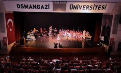 Çocuk Hematoloji ve Onkoloji Servisi'nde tedavi gören çocuklara miniklerden anlamlı destek