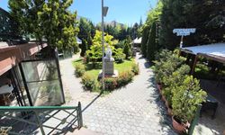 Eskişehir Çukur Çarşı'nın yarım asırlık esnafı, eski zamanları anlattı