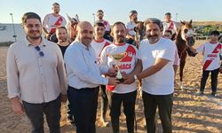 Eskişehir'de atlı ciritte ödüller sahiplerini buldu