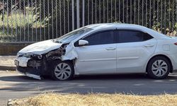 Eskişehir'de işçi servisi ile otomobil çarpıştı: 11 yaralı