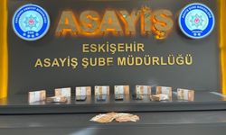Eskişehir'de kendilerini polis olarak tanıtan dolandırıcıların oyunu bozuldu