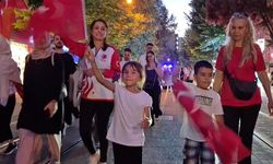 Eskişehir'de miniklerden 15 Temmuz'da anlamlı Sancak Koşusu