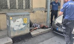 Eskişehir'de sokakta elinde tabancayla hareketsiz yatan genç panik yarattı