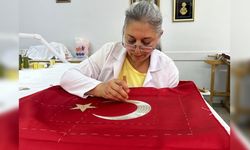 Eskişehir'de Türk bayrağına el emeği dokunuş