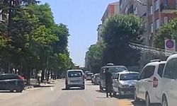 Eskişehir’de yaya geçidinde dur ihtarına uymayan sürücüye tepki