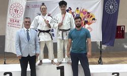 Eskişehir'in judocu kızları yarı finale yükseldi