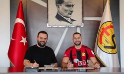 Eskişehirspor'da Bora Göymen imzayı attı