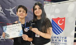 Genç eskrimci madalya aldı