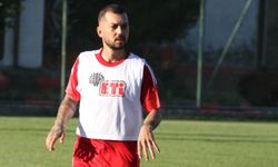 Hakan Şapçı 7 futbolcuyu sahaya sürmedi