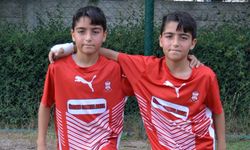 Hayalleri futbolcu olmak