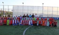 Minik kramponlar aynı sahada buluştu