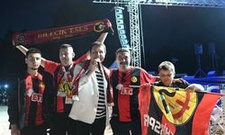 Mithat Körler Bilecik'te Es-Es çektirdi