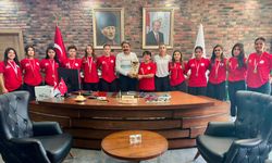 Şampiyonlardan Hasan Kalın’a anlamlı ziyaret