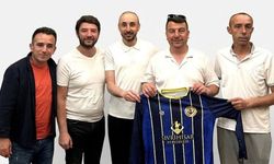 Sivrihisarspor Onur Kayhan ile devam