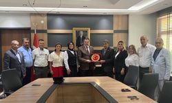 Türkiye Muhtarlar Derneği Eskişehir Şubesi'nden Kaymakam Ulu'ya ziyaret