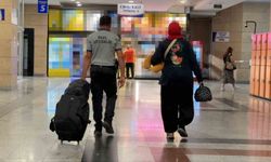 Eskişehir’de tren yolcusunun ayağı koltuğa sıkıştı, ekipler harekete geçti