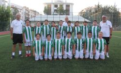 Bentspor'da futbolu öğreniyorlar
