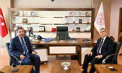 Eskişehir Valisi Yılmaz’dan İl Defterdarlığı’na ziyaret