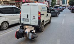 Eskişehir'de motosiklet, aracın altında kaldı