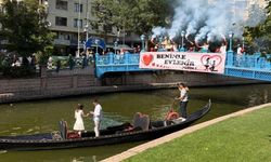 Eskişehir'de Porsuk Çayı'nda unutulmaz evlilik teklifi