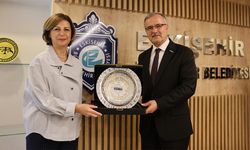 Eskişehir’in ekonomisi için önemli buluşma! OSBÜK heyeti Başkan Ünlüce ile görüştü