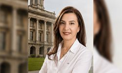 ESOGÜ Öğretim Üyesi Prof. Dr. Elif Gürsoy, FFNMRCSI üyeliğine layık görüldü