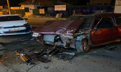 Eskişehir'de feci çarpışma: Araç hurdaya döndü