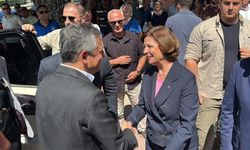 Özgür Özel Büyükşehir'de Ayşe Ünlüce ile bir araya geldi