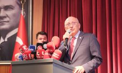 Utku Çakırözer YENİ Parti’ye geçen belediye sayısını açıkladı