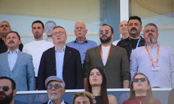 Başkan takımın yanında