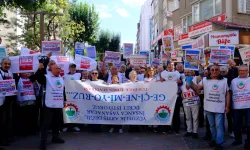 Eskişehir’de emeklilerden ters pankartlı zam eylemi
