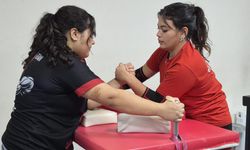 Eskişehir’de Gaziler Günü’ne özel bilek güreşi turnuvası