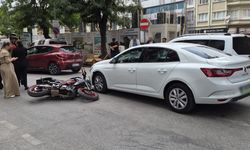 Eskişehir'de korkutan çarpışma! Motosiklet devrildi