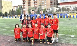 Eskişehirspor'un minikleri Konya'da vitrine çıkıyor