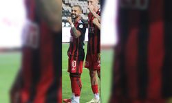 Kaptan golle başladı