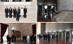 Sivrihisar Eğitim Vakfı’ndan 35. yıl dönümünde Anıtkabir ziyareti