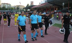 Uşakspor - Eskişehirspor karşılaşmasında hakeme büyük tepki