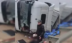 Ankara-Eskişehir yolundaki kazada tır şoförünün kolu koptu