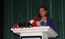Eskişehir’de Ayşe Ünlüce’den dikkat çeken 100 bin oy çıkışı