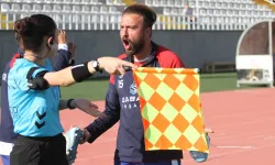 Eskişehir Demirspor’a üç kırmızı kart!