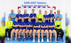 Eskişehir Hentbol Polatlı önünde
