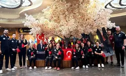 Eskişehir Odunpazarı Hentbol Takımı'ndan anlamlı Cumhuriyet mesajı