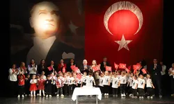 Eskişehir’de miniklerden Cumhuriyet’e anlamlı kutlama! Gösterileri büyük beğeni topladı