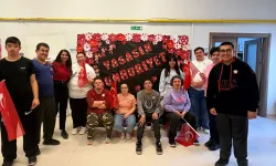 Eskişehir'de özel öğrencilerden Cumhuriyet Bayramı'na anlamlı kutlama
