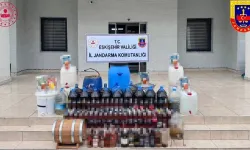 Eskişehir’de şüphelinin evinden çıkanlar şaşırttı: Yüzlerce litre alkol ve damıtma sistemi